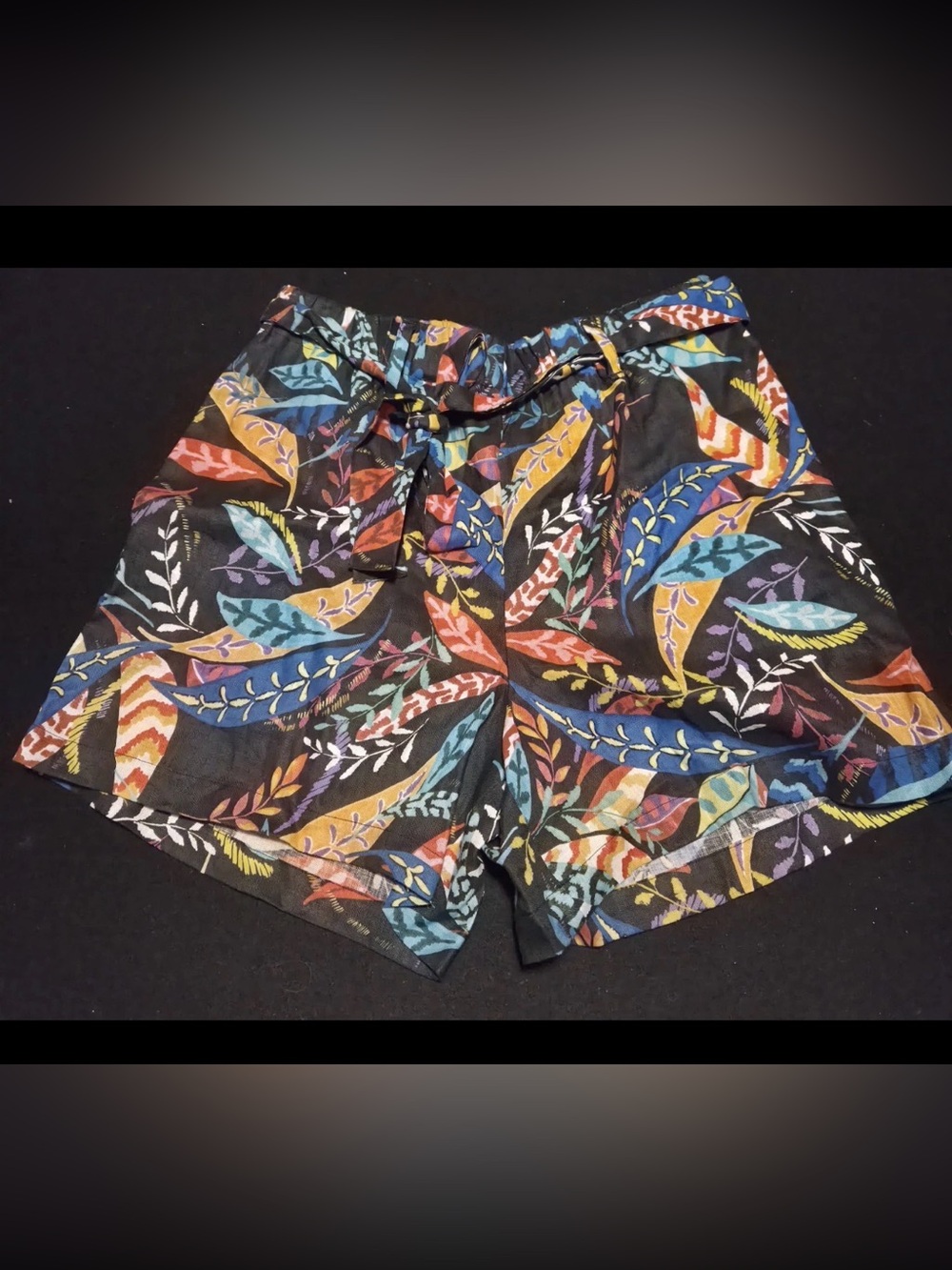 Johnny Was Shorts S Multicolor Leaf Print Linen With Belt